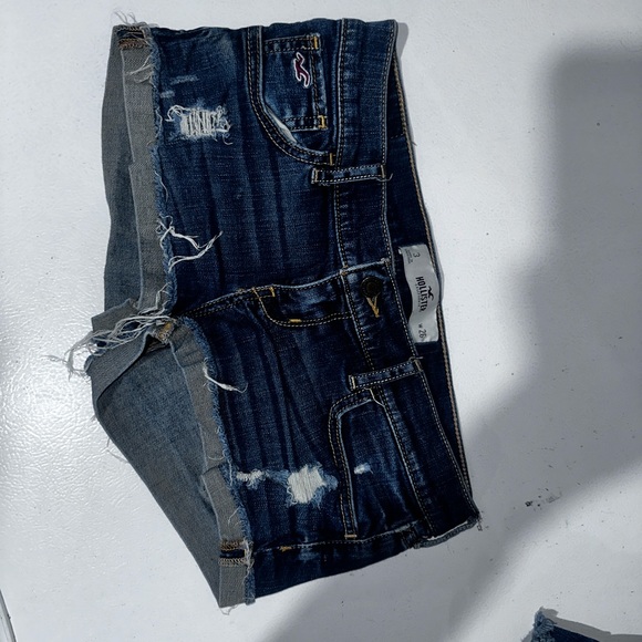 Hollister women’s size 3 shorts - Picture 1 of 2